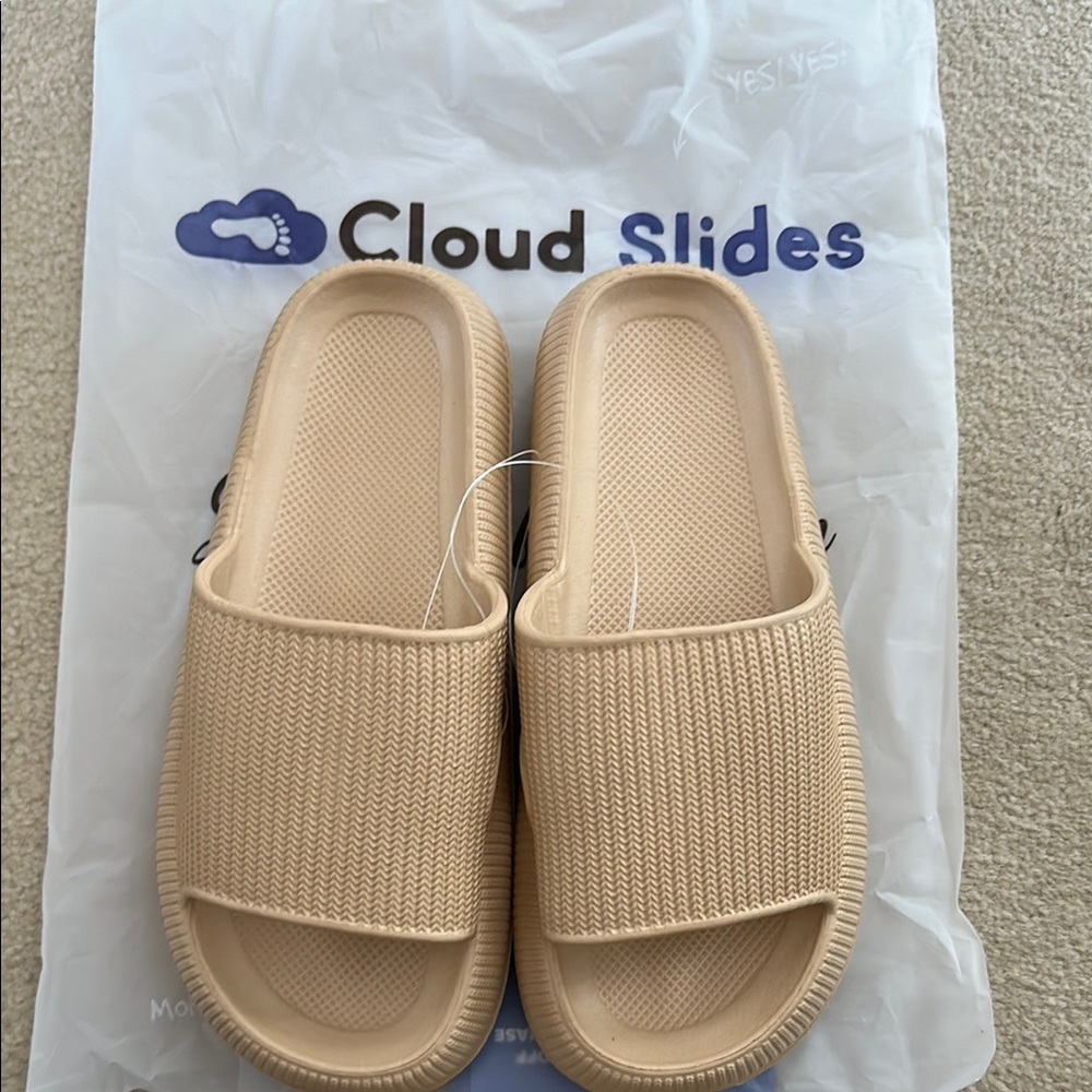 Women's Tan Sandals